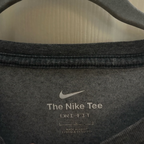 Nike Womens Black/ Gray marbled T-Shirt - Picture 4 of 6